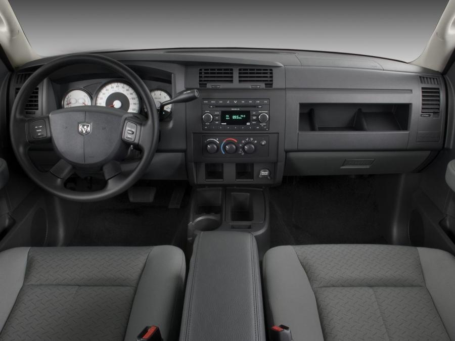  Dodge Dakota Crew Cab 2007 года  (фото 2 из 4)